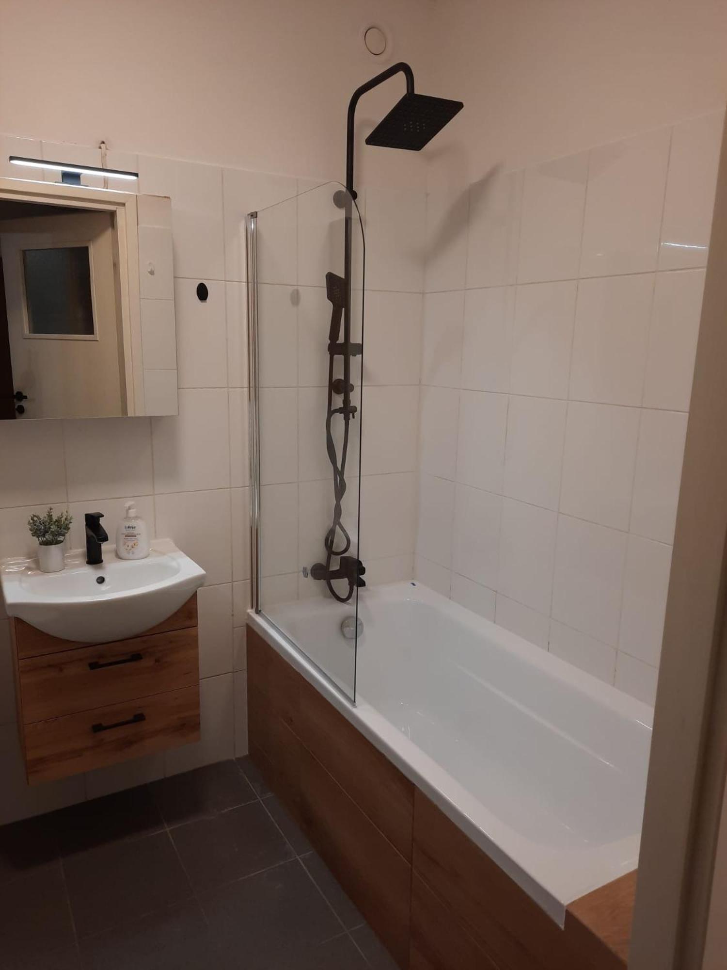 Apartamenty Trzy Wieze Варшава Екстериор снимка